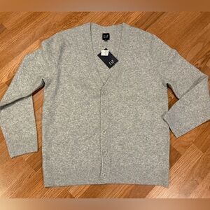 NWT Men's Gap Cardigan Sweater M Light Gray Long Sleeve Pockets Grandpa Academia